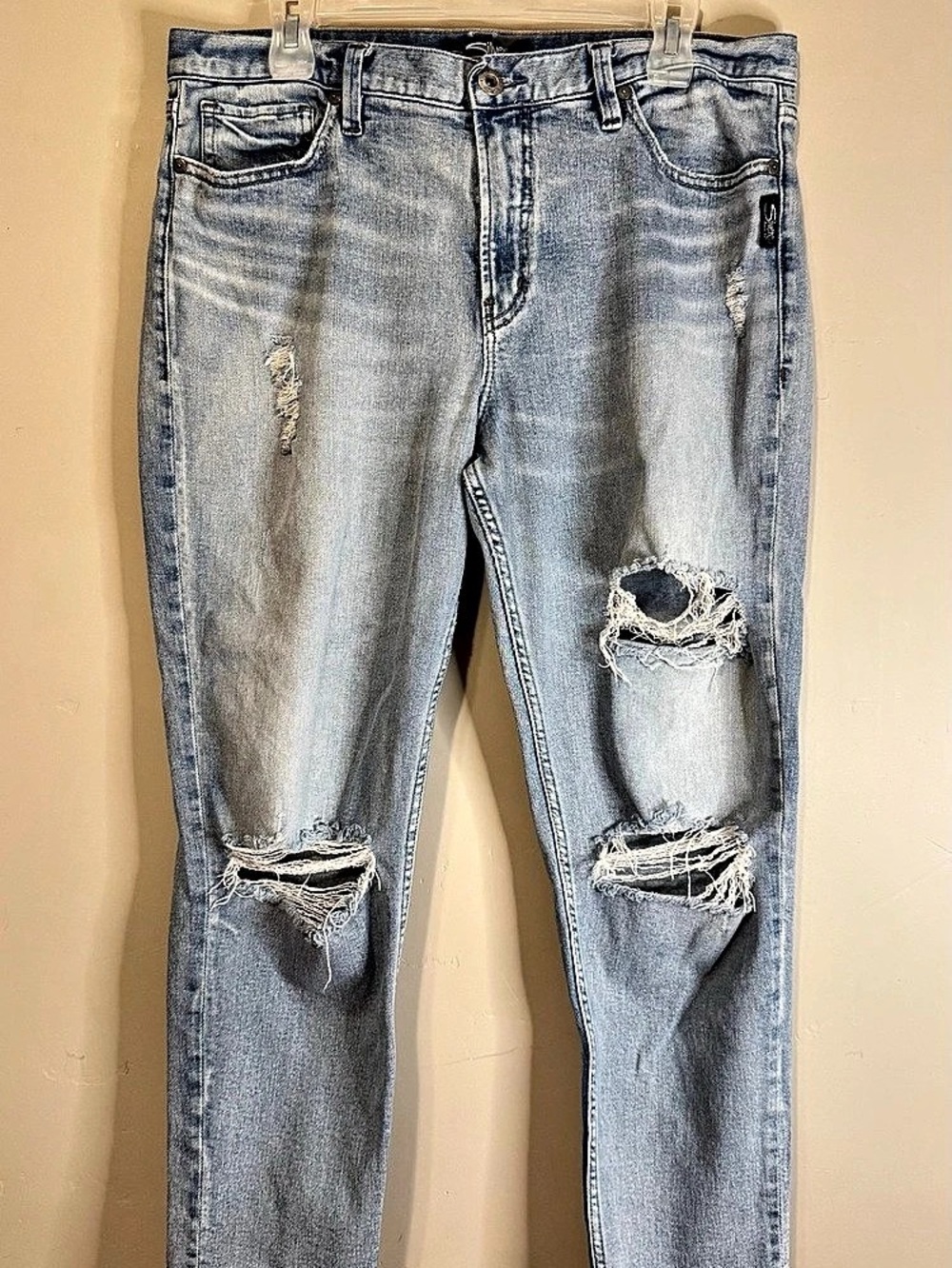 Silver Jeans Co. Suki. Distressed Skinny Jeans Blue Waist 33 Length 27